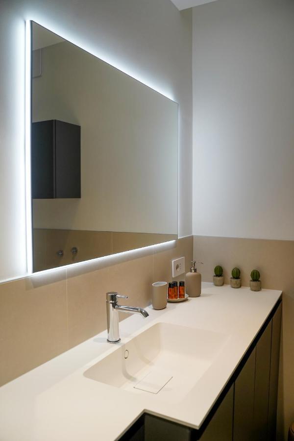 La Perla Di Bari - Private Parking Apartment Екстериор снимка