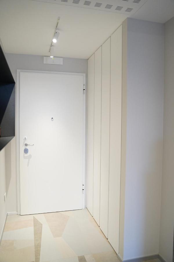 La Perla Di Bari - Private Parking Apartment Екстериор снимка